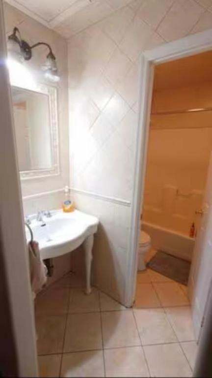 Spacious Room For 4 People In Williamsburg ! New York Exterior foto